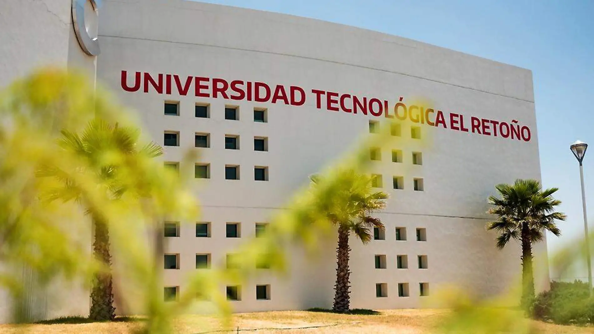 Edificio de la Universidad Tecnológica El Retoño